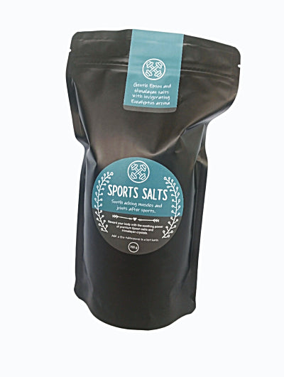 Speed up post-workout recovery with our Sports Salts, ideal for athletes and fitness enthusiasts. Perfect for cyclists, runners, and those pushing their limits, our salts relieve muscle and joint pain and improve performance. Made with magnesium and a refreshing eucalyptus scent.